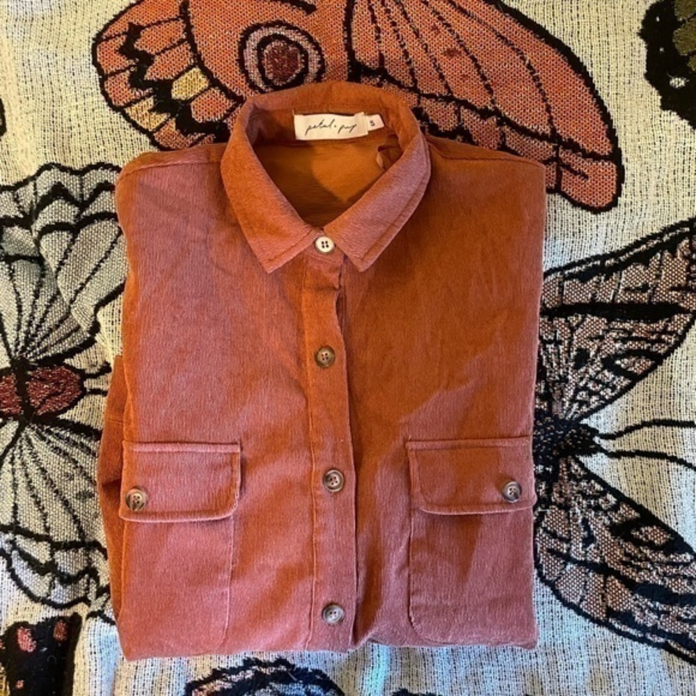❤️petal and pup button up